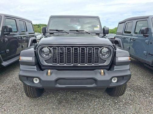 Black Clearcoat 2026 Jeep Wrangler 85th Anniversary