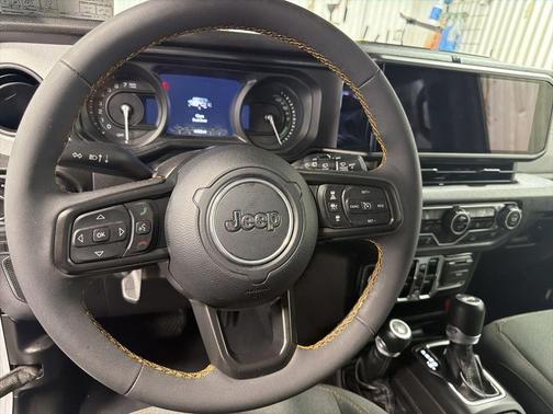 Silver Zynith Clearcoat 2024 Jeep Wrangler 4xe Sport
