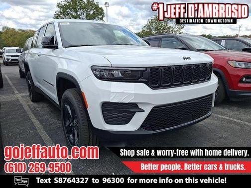 2025 Jeep Grand Cherokee Laredo