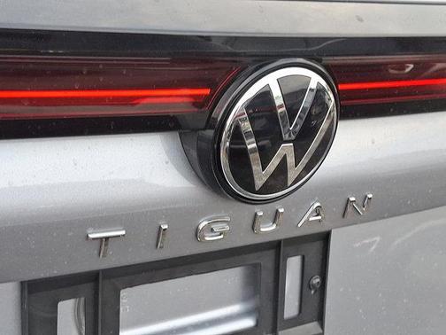 2025 Volkswagen Tiguan 2.0T S