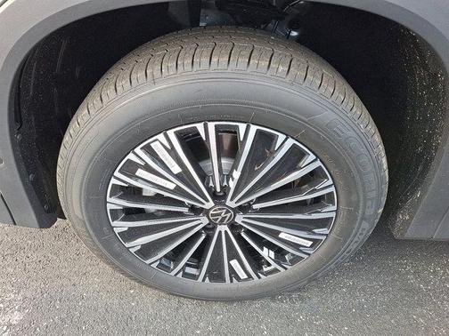 2025 Volkswagen Tiguan 2.0T S