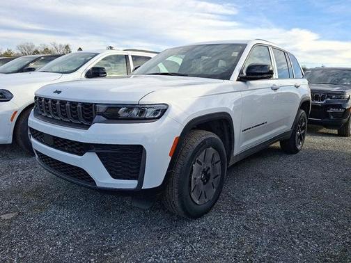 2026 Jeep Grand Cherokee Laredo