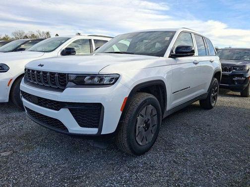 2026 Jeep Grand Cherokee Laredo