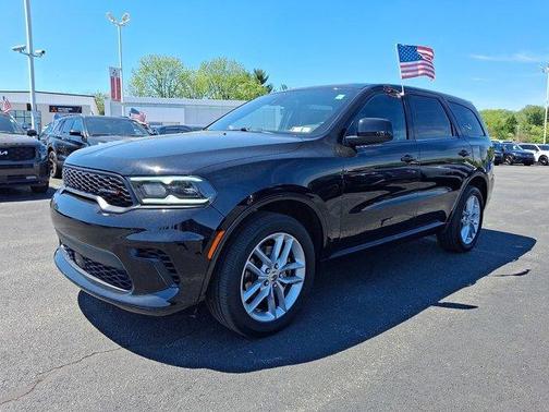 Black Clearcoat 2023 Dodge Durango GT
