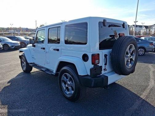 2016 Jeep Wrangler Unlimited Sahara