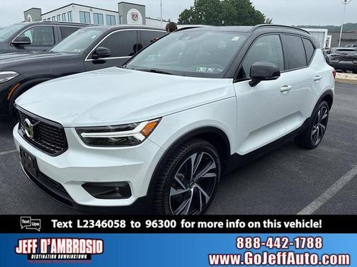 2020 Volvo XC40 T5 R-Design