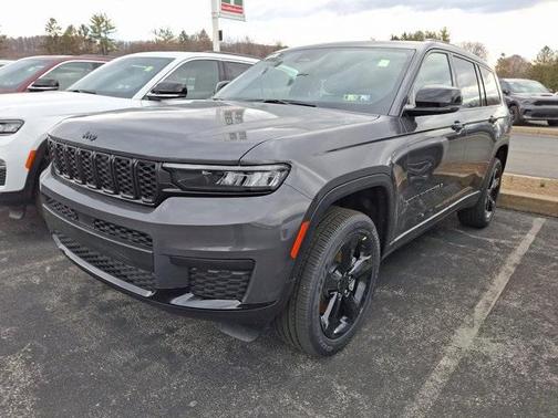 2025 Jeep Grand Cherokee L Laredo