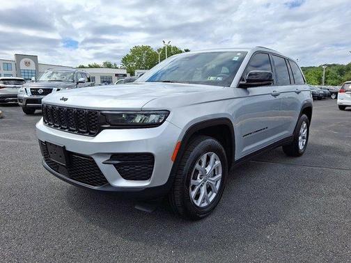 2023 Jeep Grand Cherokee Altitude