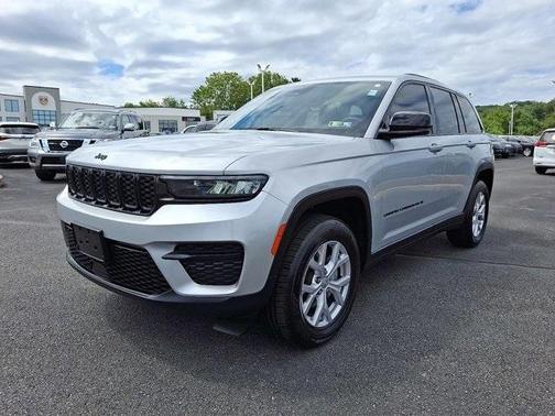 2023 Jeep Grand Cherokee Altitude