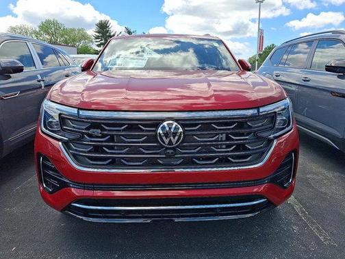 2025 Volkswagen Atlas Cross Sport 2.0T SEL Premium R-Line