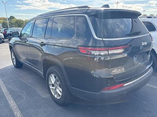 2022 Jeep Grand Cherokee L Laredo