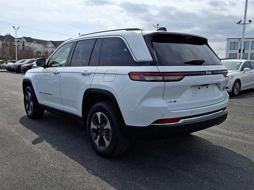 2022 Jeep Grand Cherokee 4xe Base