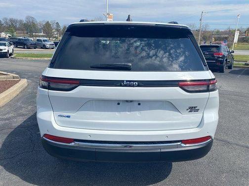 2022 Jeep Grand Cherokee 4xe Base