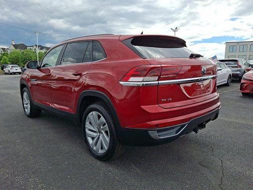 Aurora Red Metallic 2020 Volkswagen Atlas Cross Sport 3.6L V6 SE w/Technology