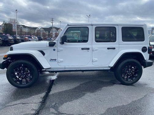 Bright White Clearcoat 2025 Jeep Wrangler 4xe Sahara