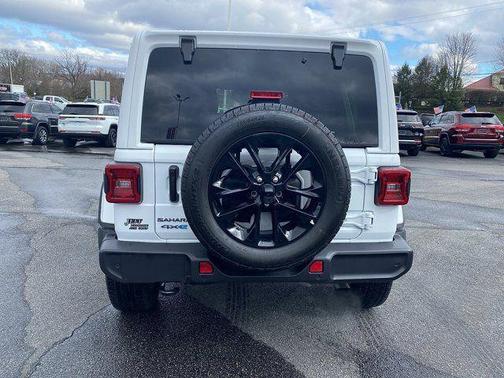 Bright White Clearcoat 2025 Jeep Wrangler 4xe Sahara