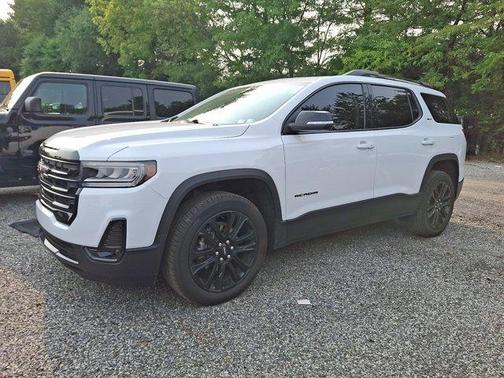Summit White 2023 GMC Acadia SLT