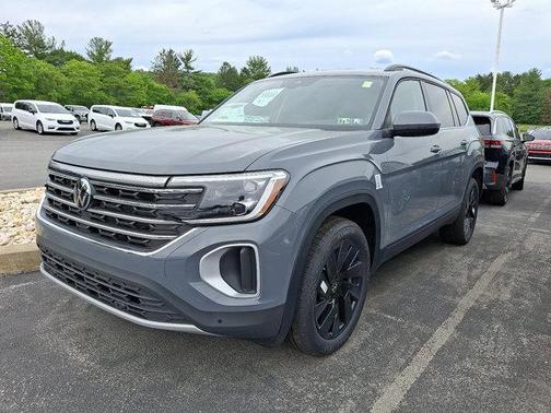 2025 Volkswagen Atlas 2.0T SE