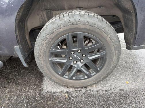 Dark Ash Metallic 2023 Chevrolet Silverado 1500 Custom