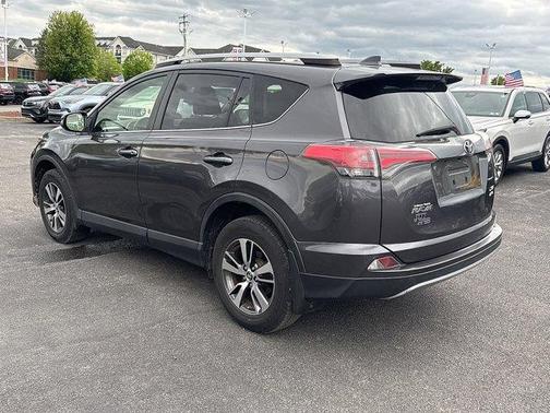 Magnetic Gray Metallic 2018 Toyota RAV4 XLE