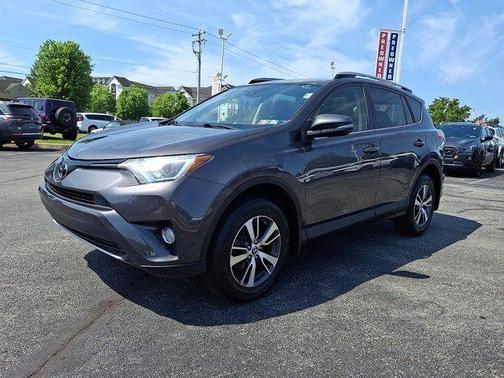 Magnetic Gray Metallic 2018 Toyota RAV4 XLE