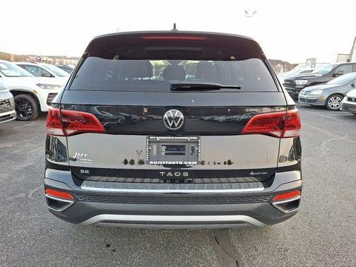 2023 Volkswagen Taos 1.5T SE