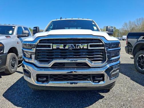 Bright White Clearcoat 2026 RAM 2500 Tradesman