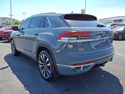 2022 Volkswagen Atlas Cross Sport 3.6L V6 SEL Premium R-Line