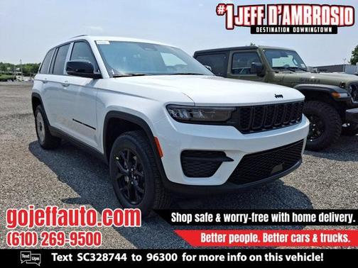 2025 Jeep Grand Cherokee Laredo