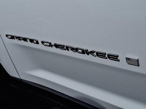 2025 Jeep Grand Cherokee Laredo X