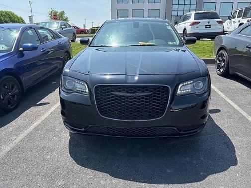 2020 Chrysler 300 Touring