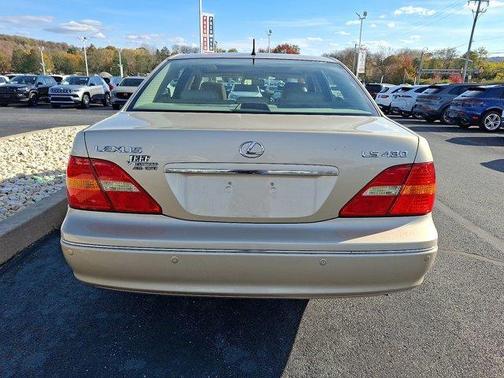 2003 Lexus LS 430 