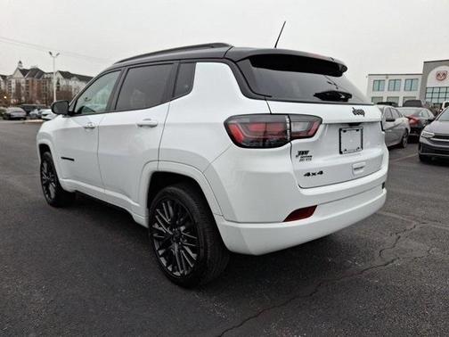 2022 Jeep Compass Altitude