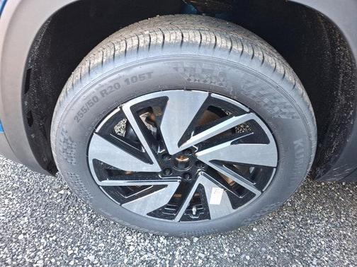 2025 Volkswagen Atlas 2.0T SE