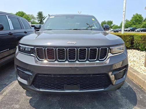2025 Jeep Grand Cherokee Laredo X