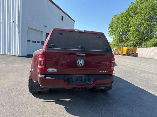 Delmonico Red Pearlcoat 2022 RAM 3500 Longhorn