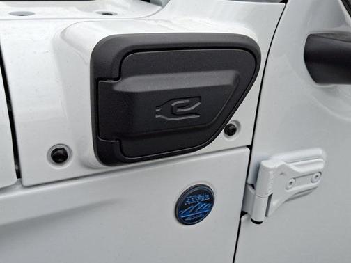 2025 Jeep Wrangler 4xe Sport