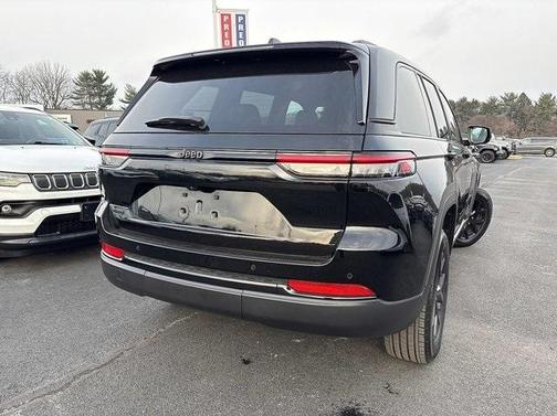 2024 Jeep Grand Cherokee Laredo