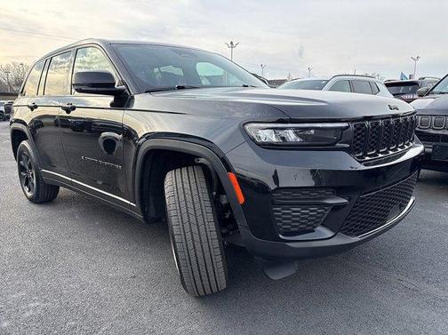 2024 Jeep Grand Cherokee Laredo