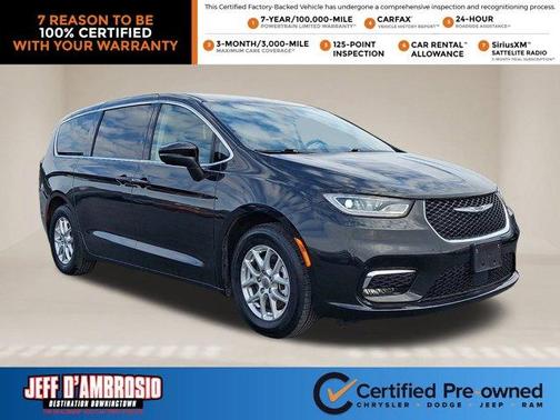 2023 Chrysler Pacifica Touring-L