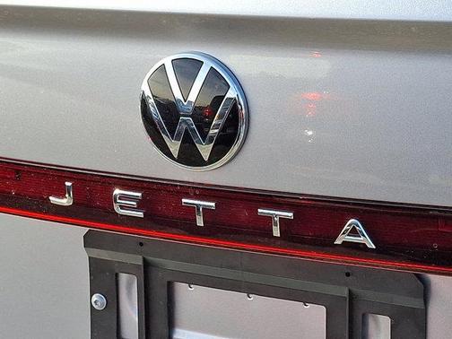 2026 Volkswagen Jetta 1.8T SE