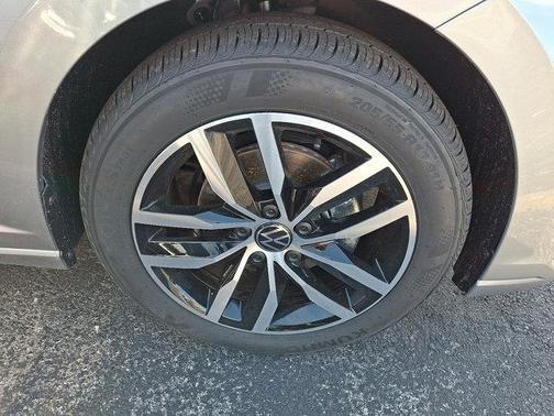 2026 Volkswagen Jetta 1.8T SE