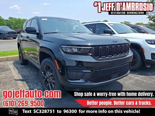 2025 Jeep Grand Cherokee Laredo