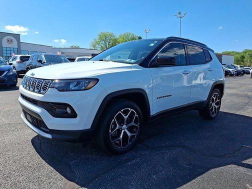 Bright White Clearcoat 2024 Jeep Compass Limited