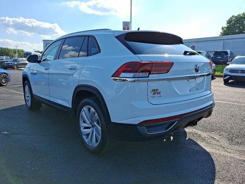 2022 Volkswagen Atlas Cross Sport 3.6L V6 SE w/Technology