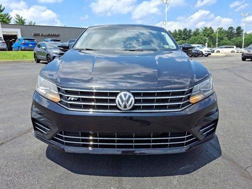 2017 Volkswagen Passat 1.8T R-Line
