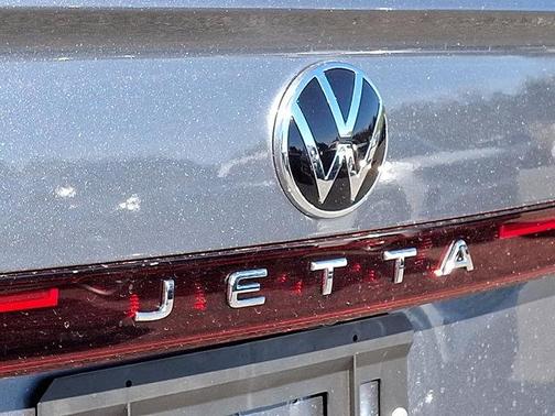 2026 Volkswagen Jetta 1.8T SE