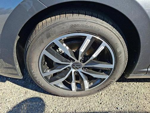 2026 Volkswagen Jetta 1.8T SE
