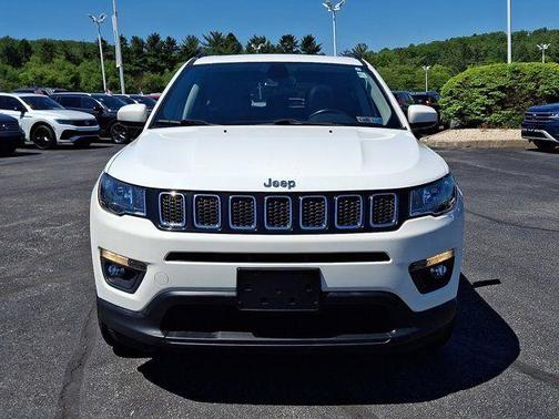 White Clearcoat 2019 Jeep Compass Latitude