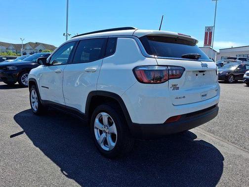 White Clearcoat 2019 Jeep Compass Latitude